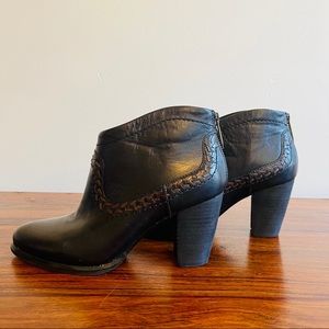UGG black leather fleece lined booties size 7